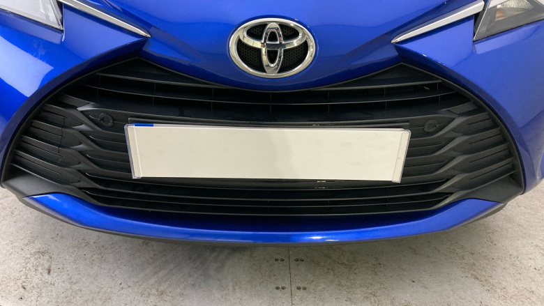 Toyota Yaris 1.5 VVT-i Icon Tech 5dr Petrol Hatchback